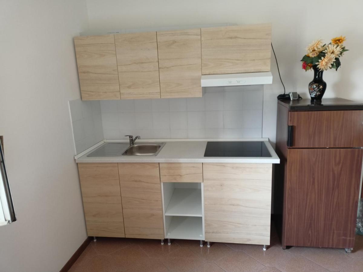 Da Angela - Camere Con Bagno Privato A Foligno Vicino Al Centro エクステリア 写真